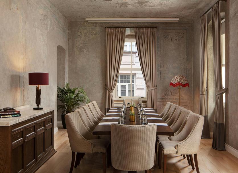 Dining room Photo
