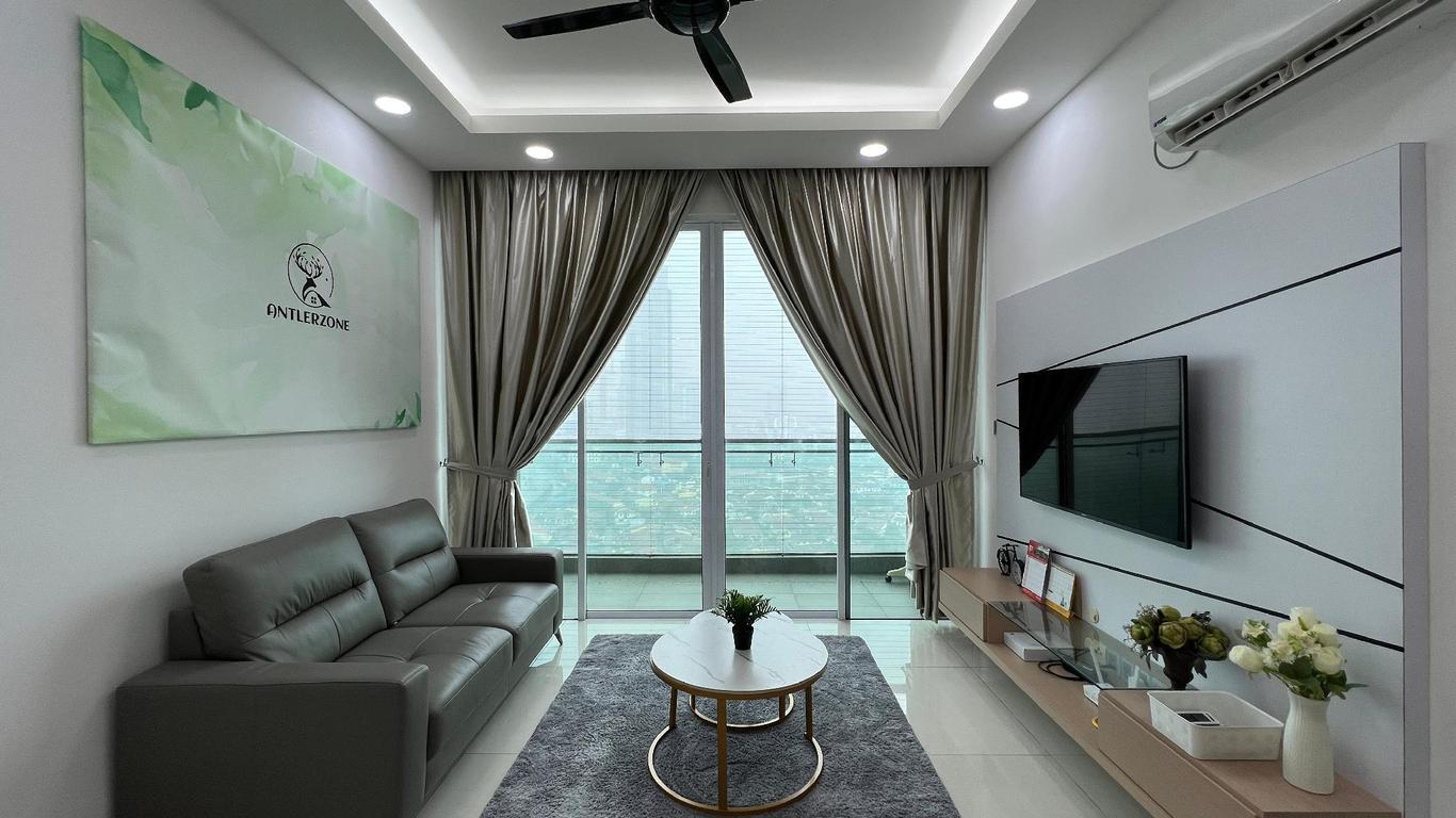 Paragon Suite By Antlerzone