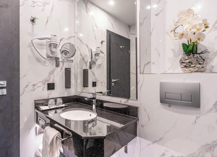 Bathroom Photo