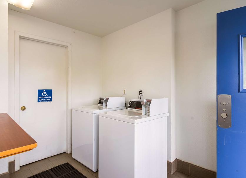 Laundry facility Photo