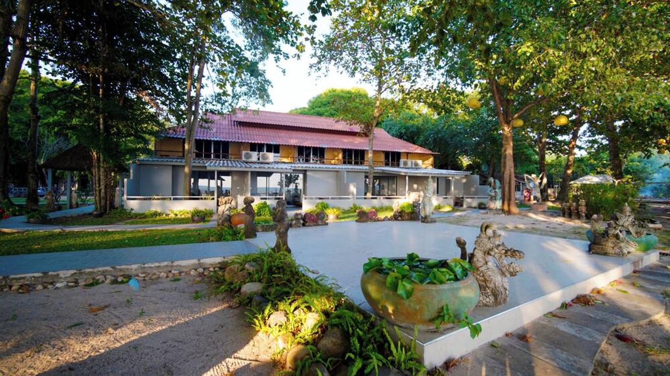 Villa Cha Cha Chaolao Beach Resort