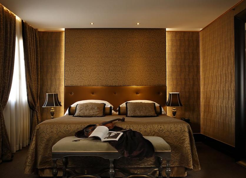 Bedroom Photo