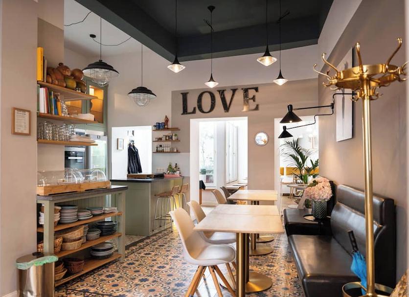 Dining room Photo