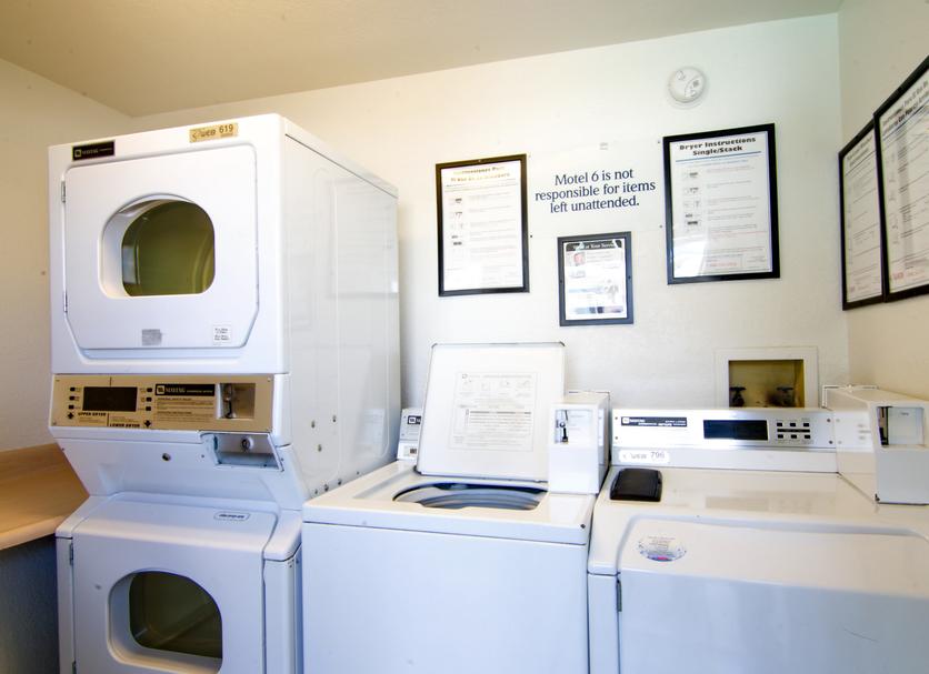 Laundry facility Photo