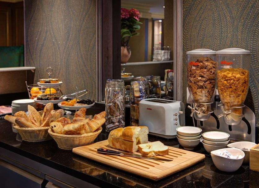 Buffet Photo