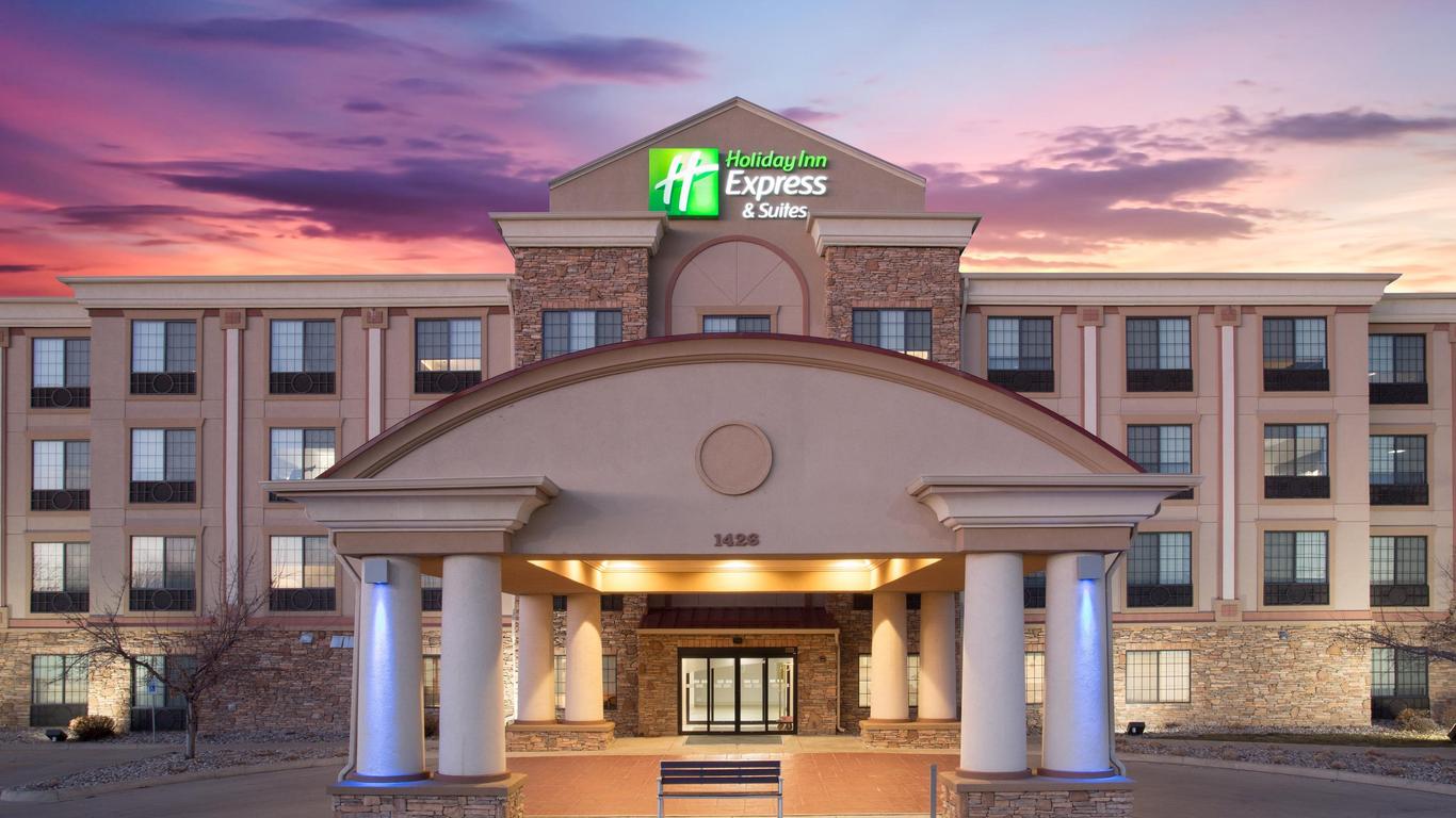 Holiday Inn Express & Suites Ft. Collins By IHG