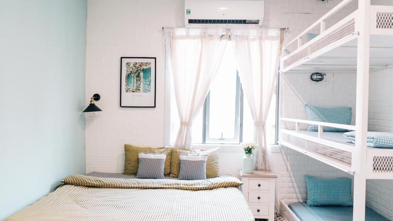 Lily Hostel