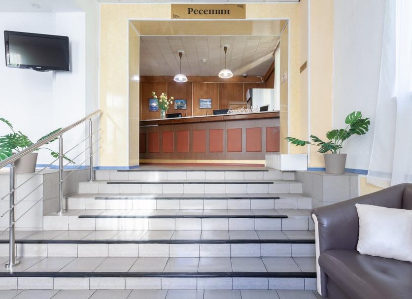 Front desk Photo