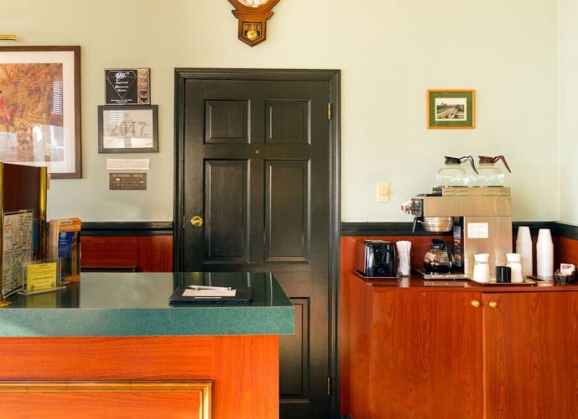Front desk Photo