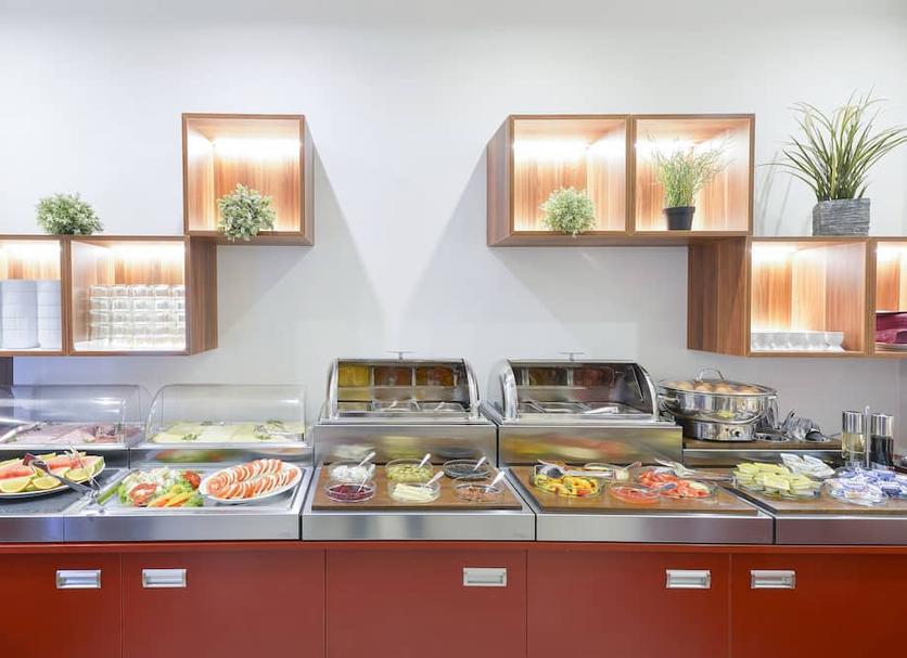 Buffet Photo