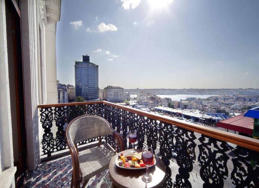 Balcony Photo