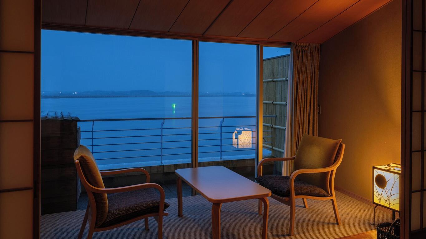 Apa Hotel & Resort Kaga Katayamazu Onsen Kasuikyo