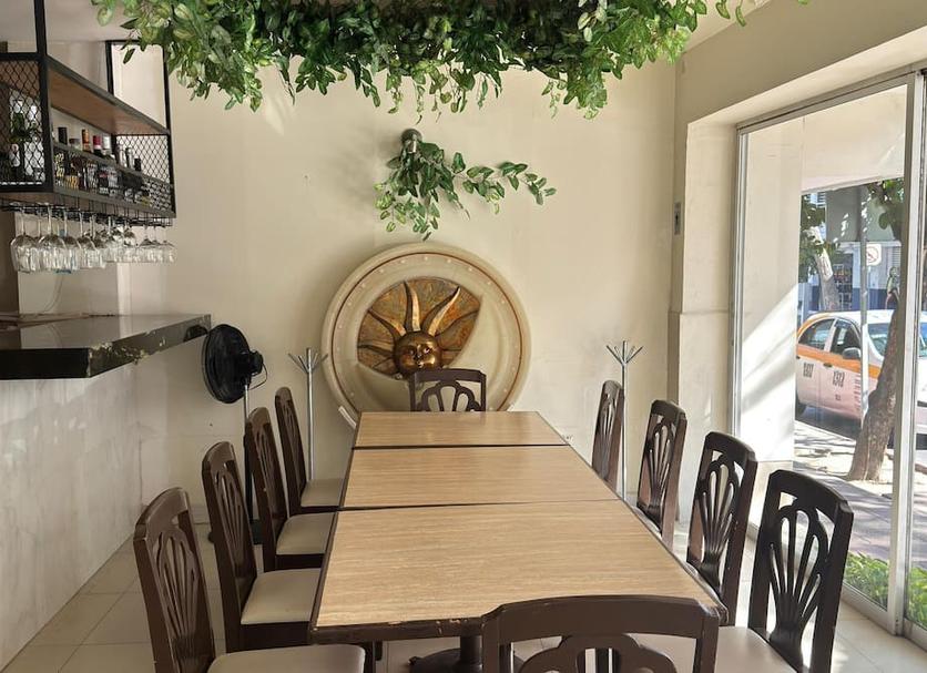 Dining room Photo