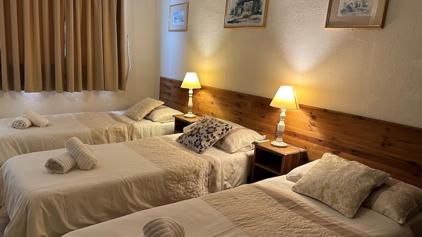 Green Grove Guest House