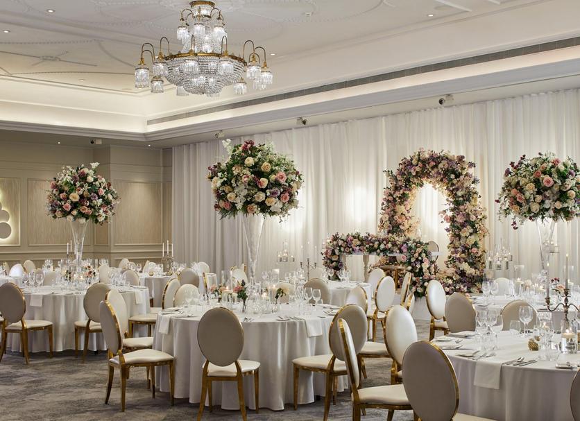 Banquet hall Photo