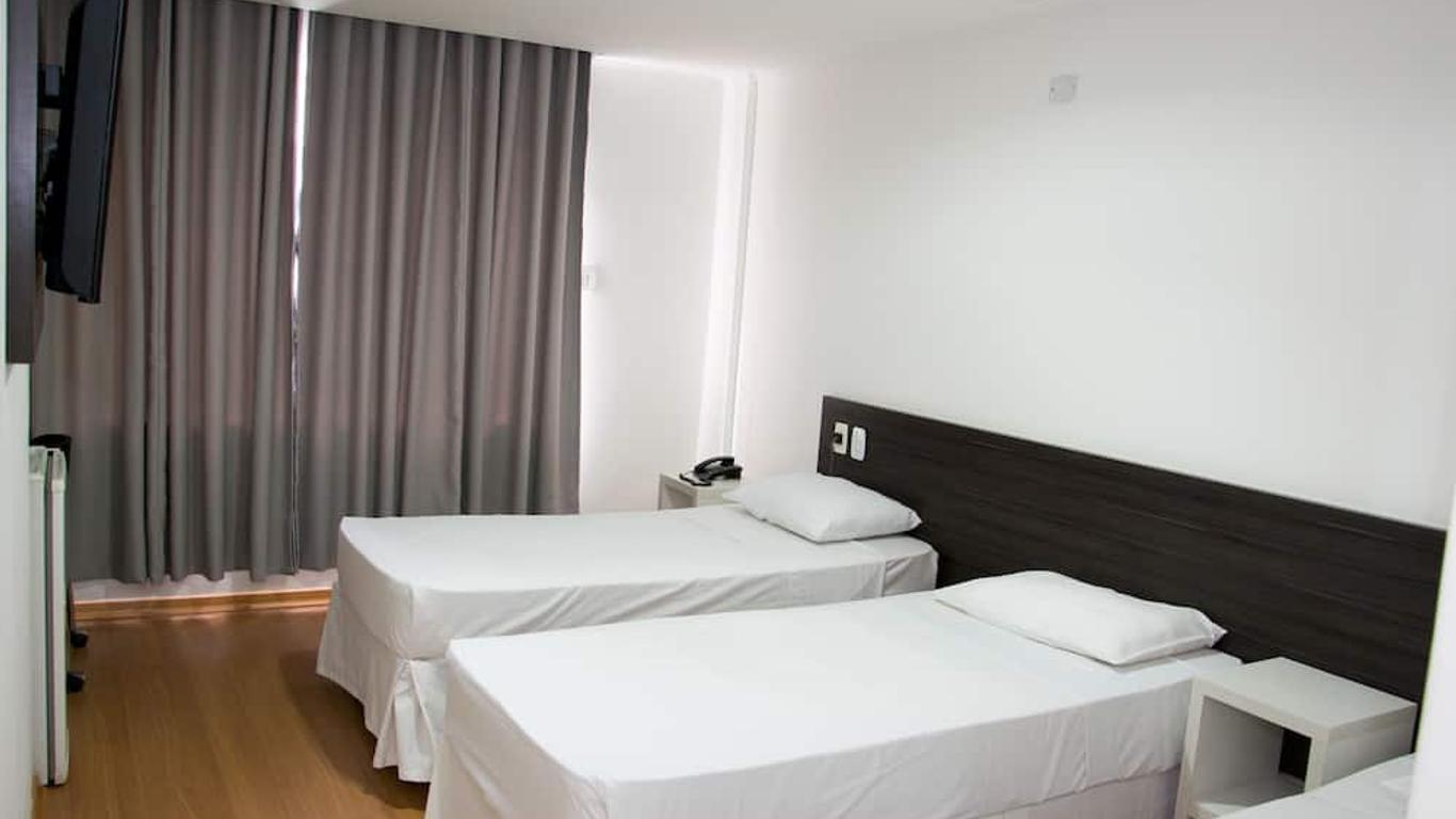 Ornatus Hotel