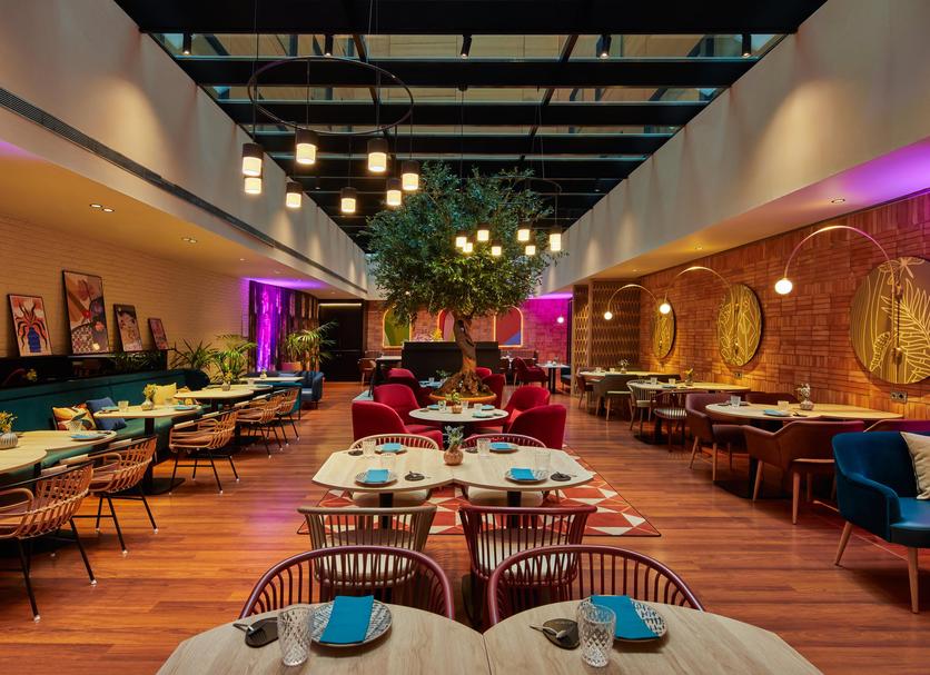 Restaurant Photo