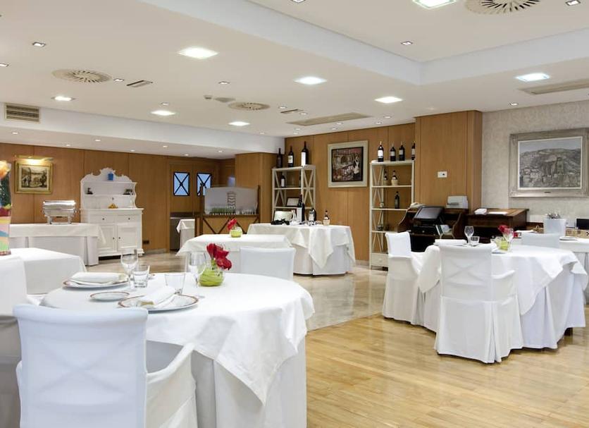 Banquet hall Photo