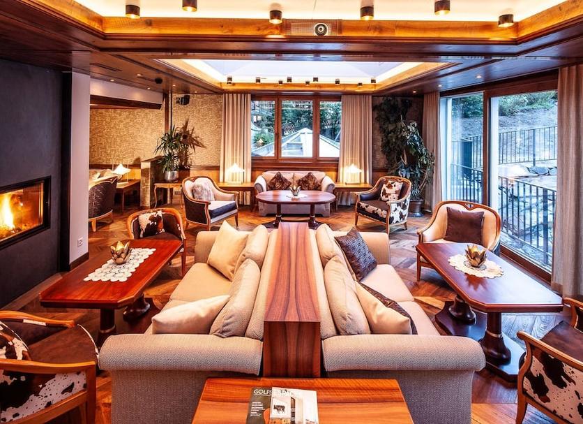 Lounge Photo