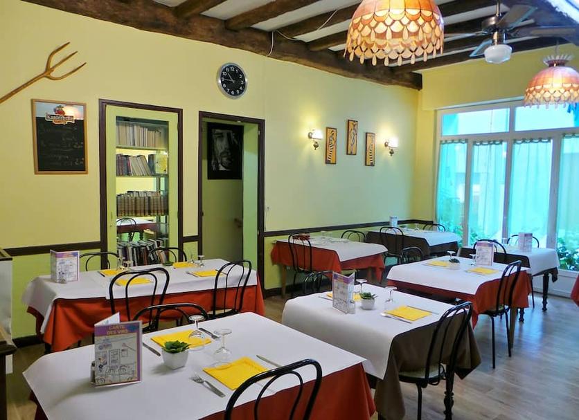 Restaurant Photo