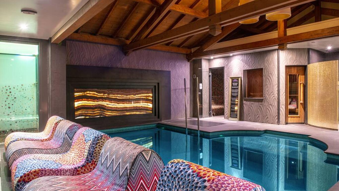 Les Tresoms Lake and Spa Resort
