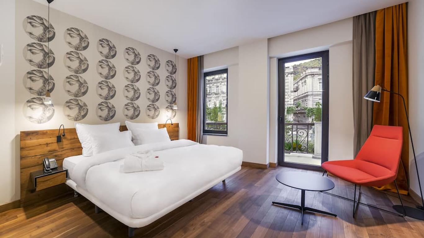 Shota@Rustaveli Boutique Hotel