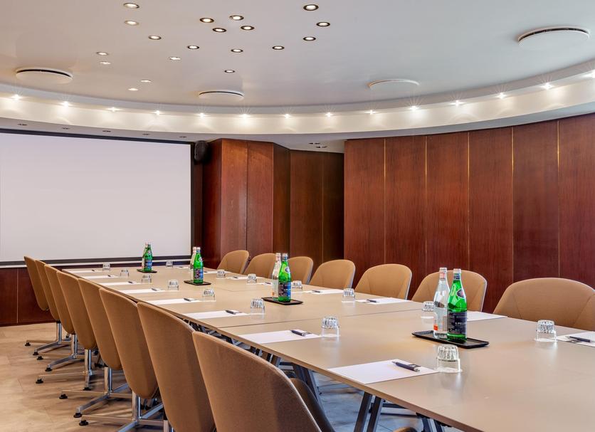 Conference room Photo
