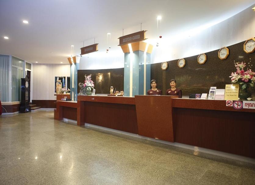 Front desk Photo