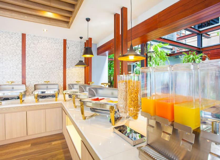 Buffet Photo