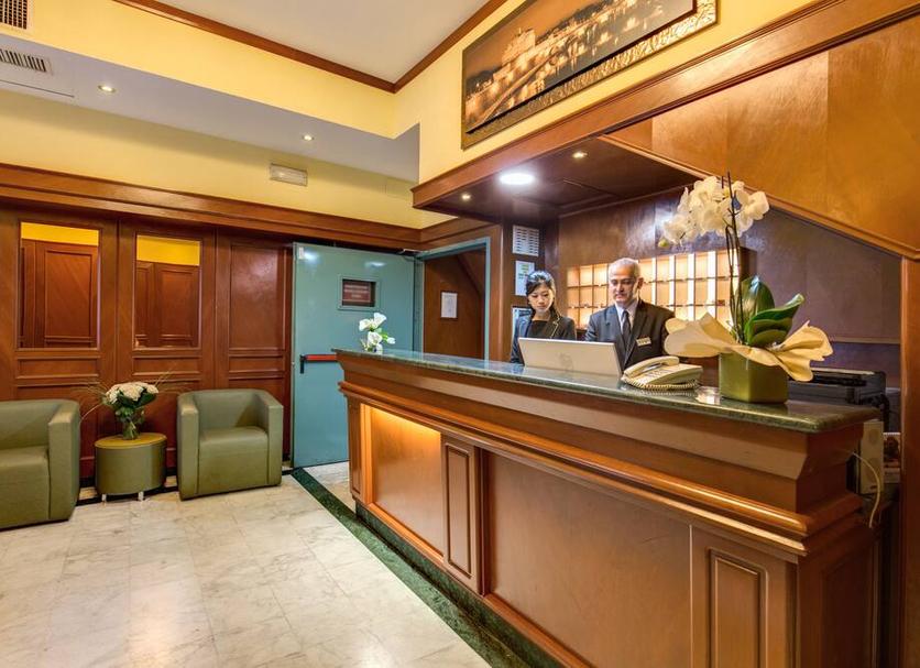 Front desk Photo