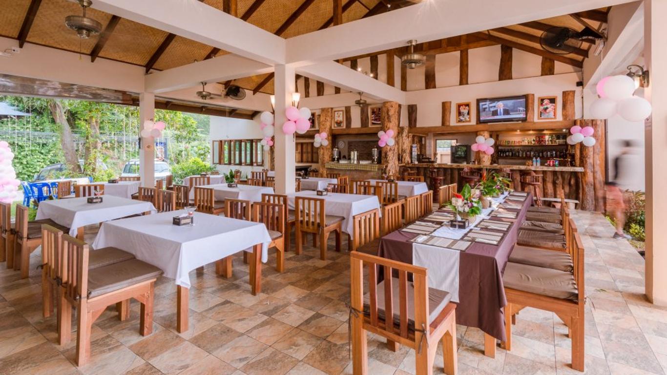 Ocean Pie Phuket - Adult Only