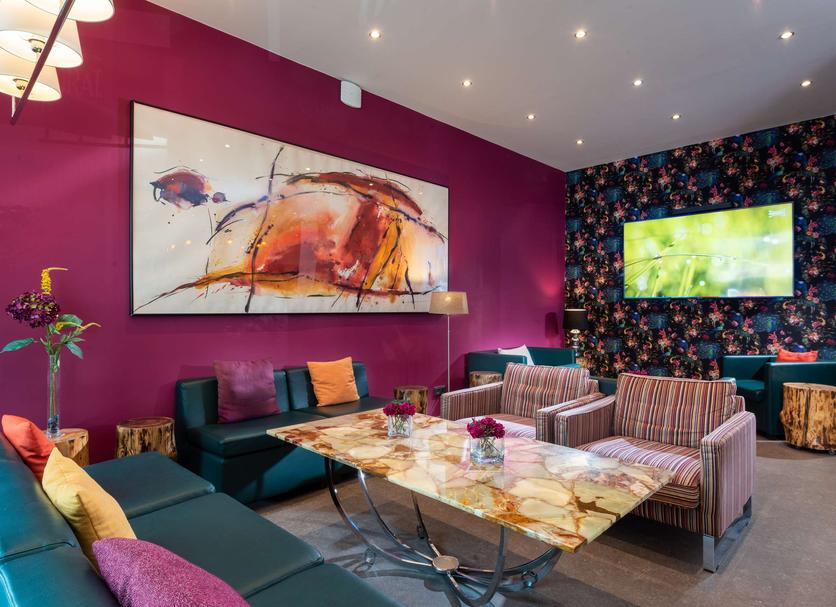 Lounge Photo