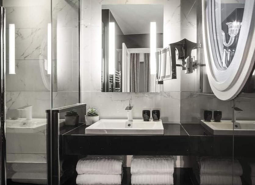 Bathroom Photo