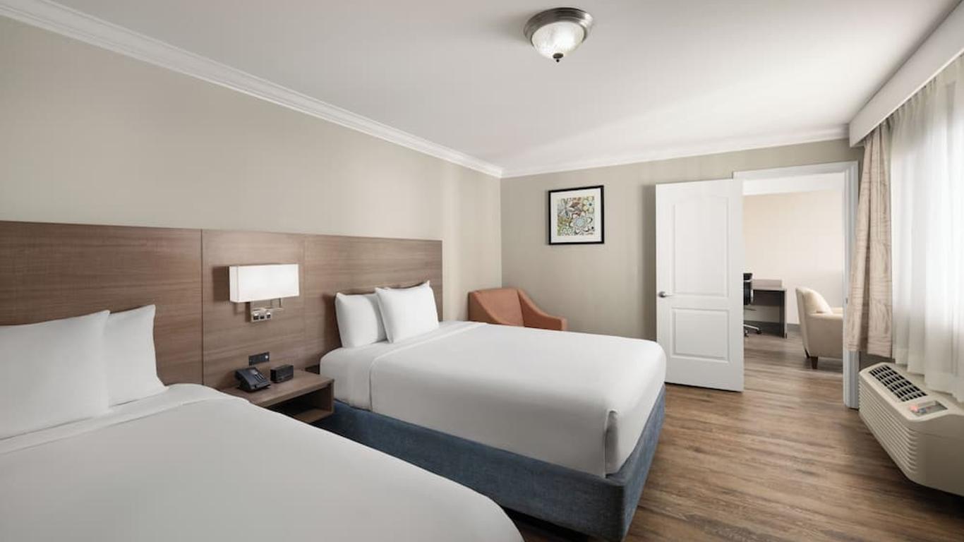 Solara Inn and Suites