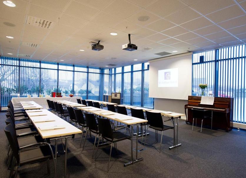 Conference room Photo