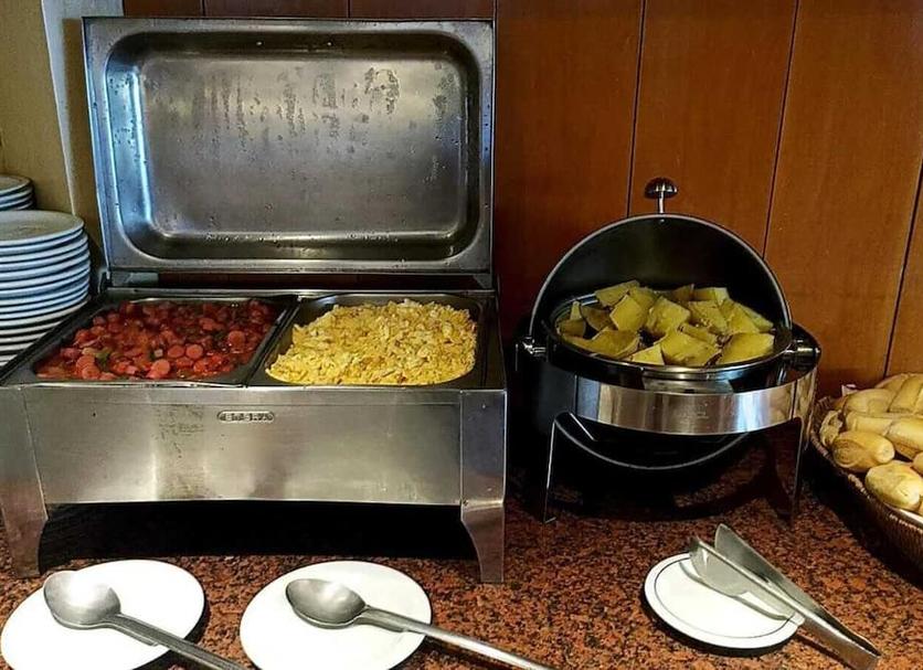 Buffet Photo
