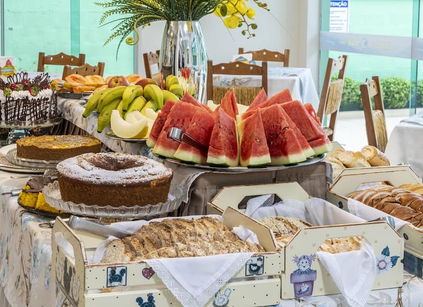 Buffet Photo