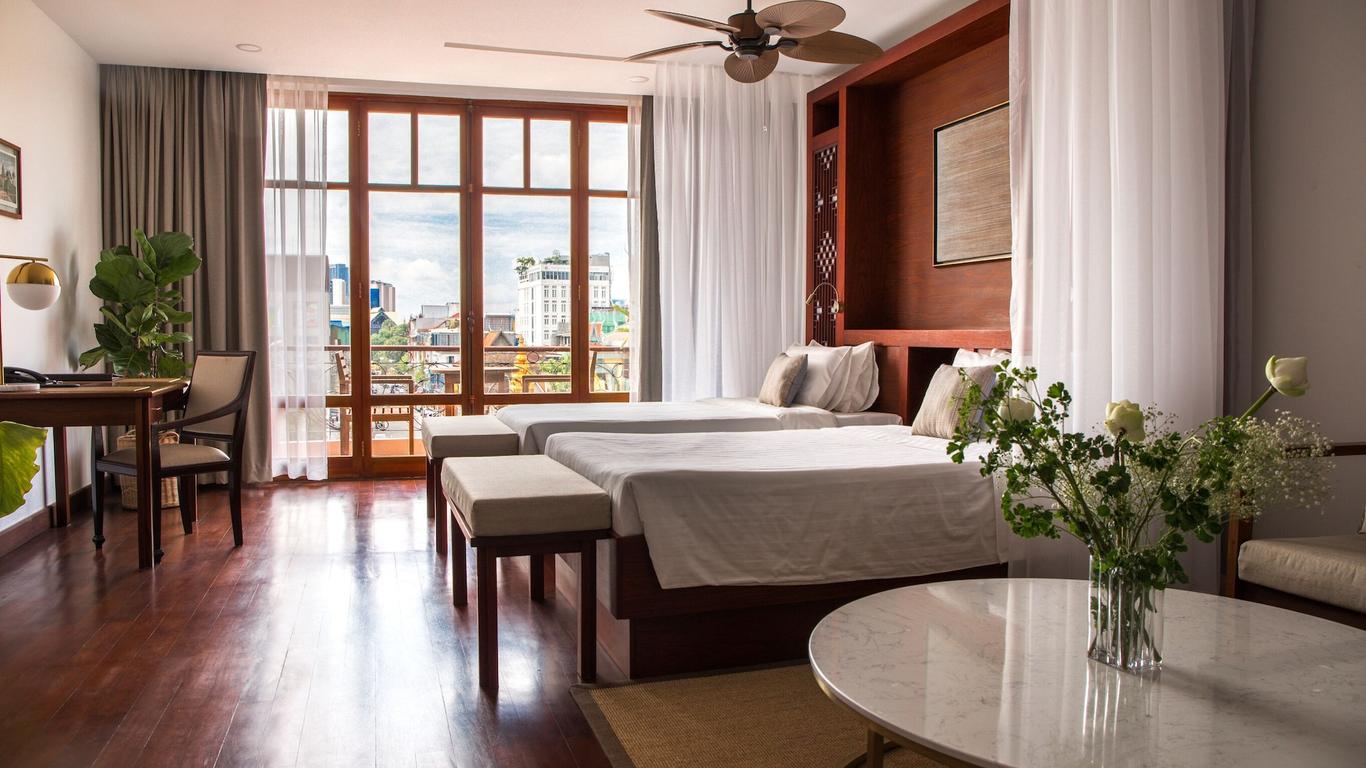 Amanjaya Pancam Suites Hotel