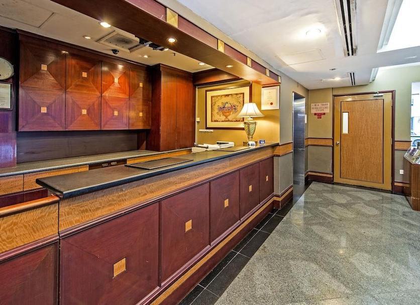 Front desk Photo
