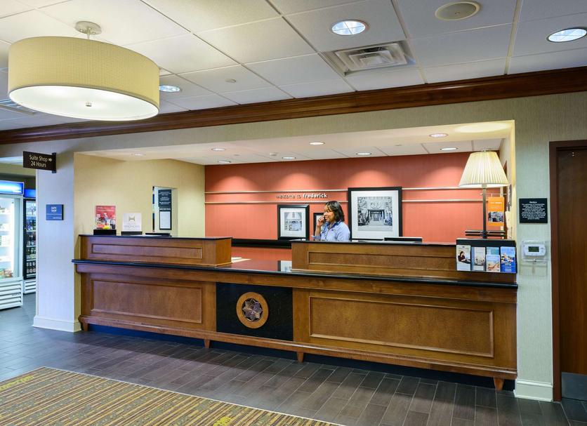 Front desk Photo