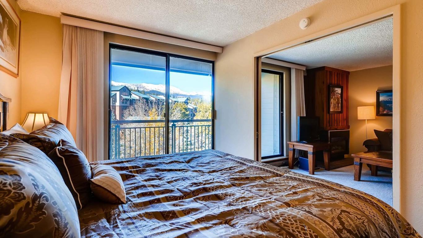 Trails End Condominiums by Ski Country Resorts