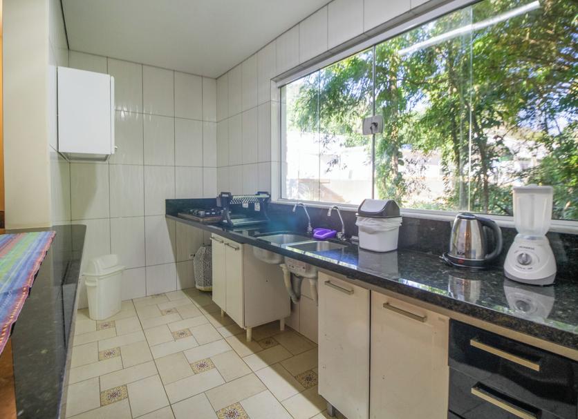 Kitchen Photo