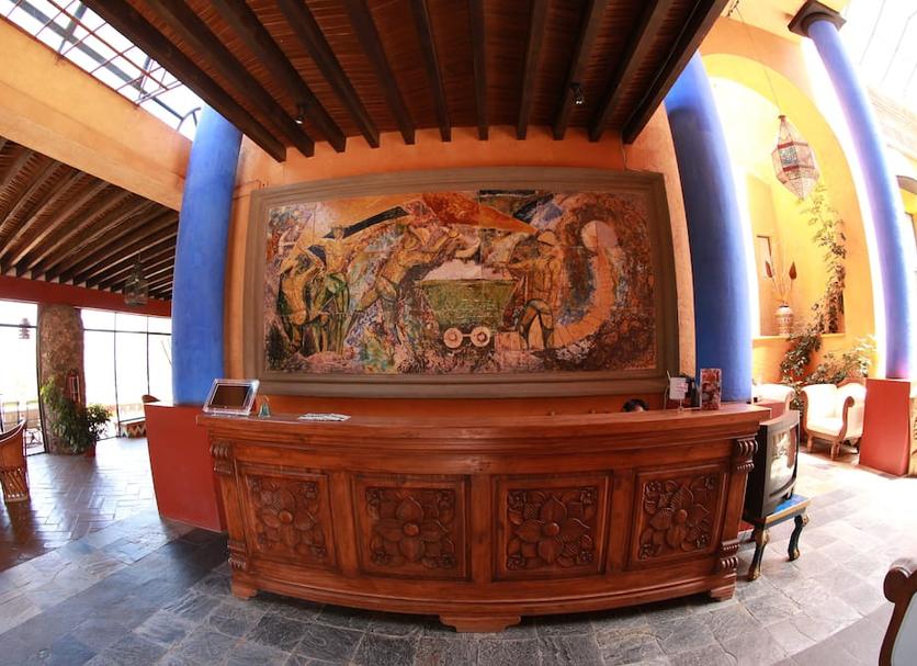 Front desk Photo