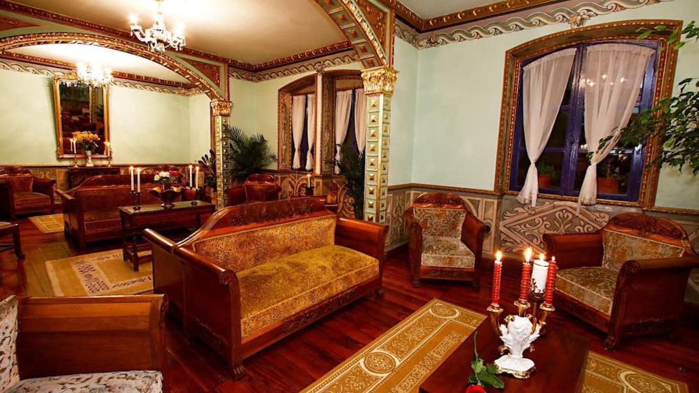 Hotel Cantuña