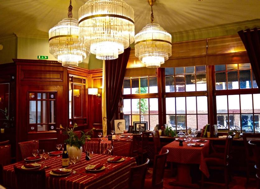 Restaurant Photo