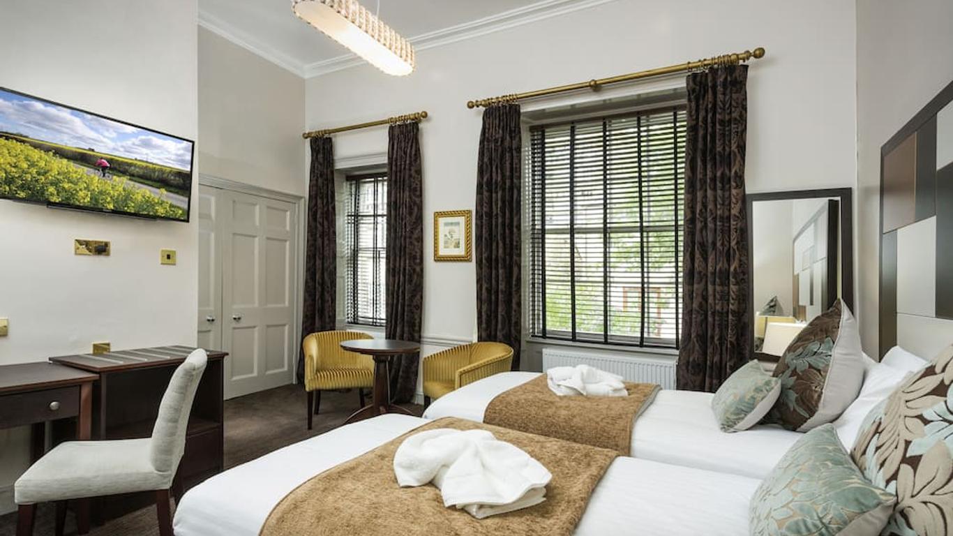 Ballantrae Albany