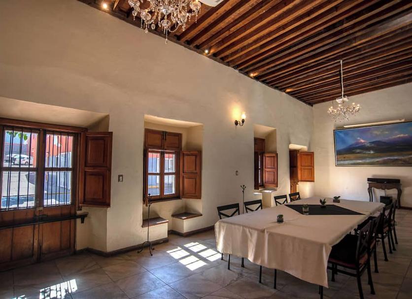 Dining room Photo