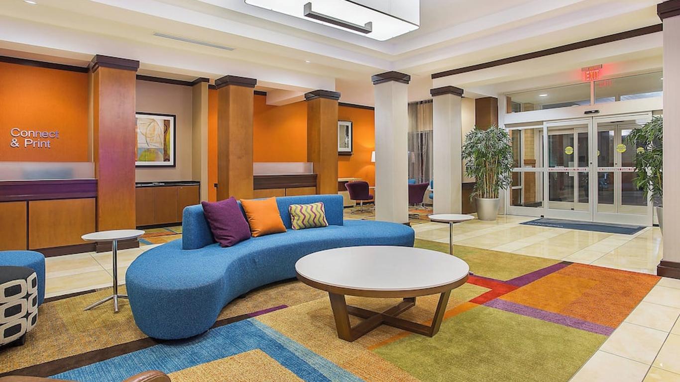 Fairfield Inn & Suites by Marriott Louisville East