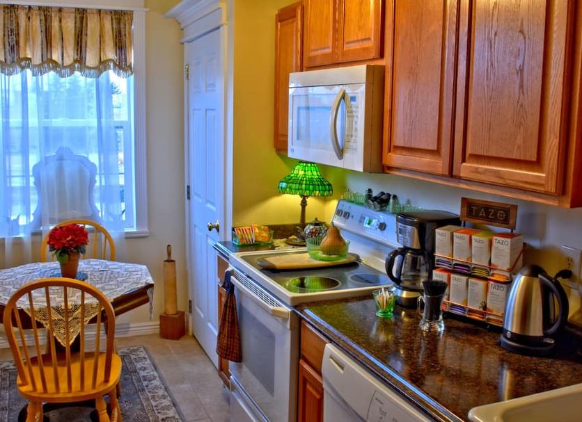 Kitchen Photo