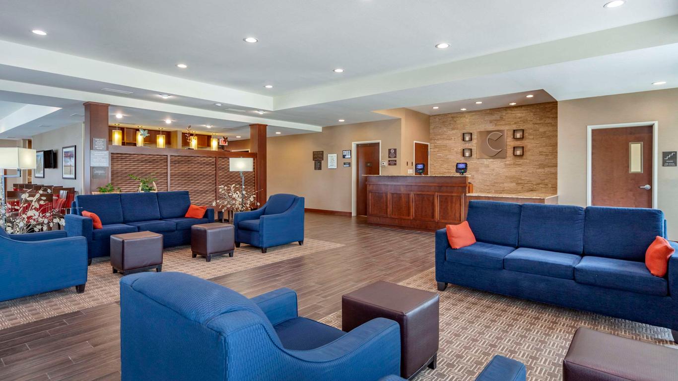 Comfort Inn and Suites Avera Southwest